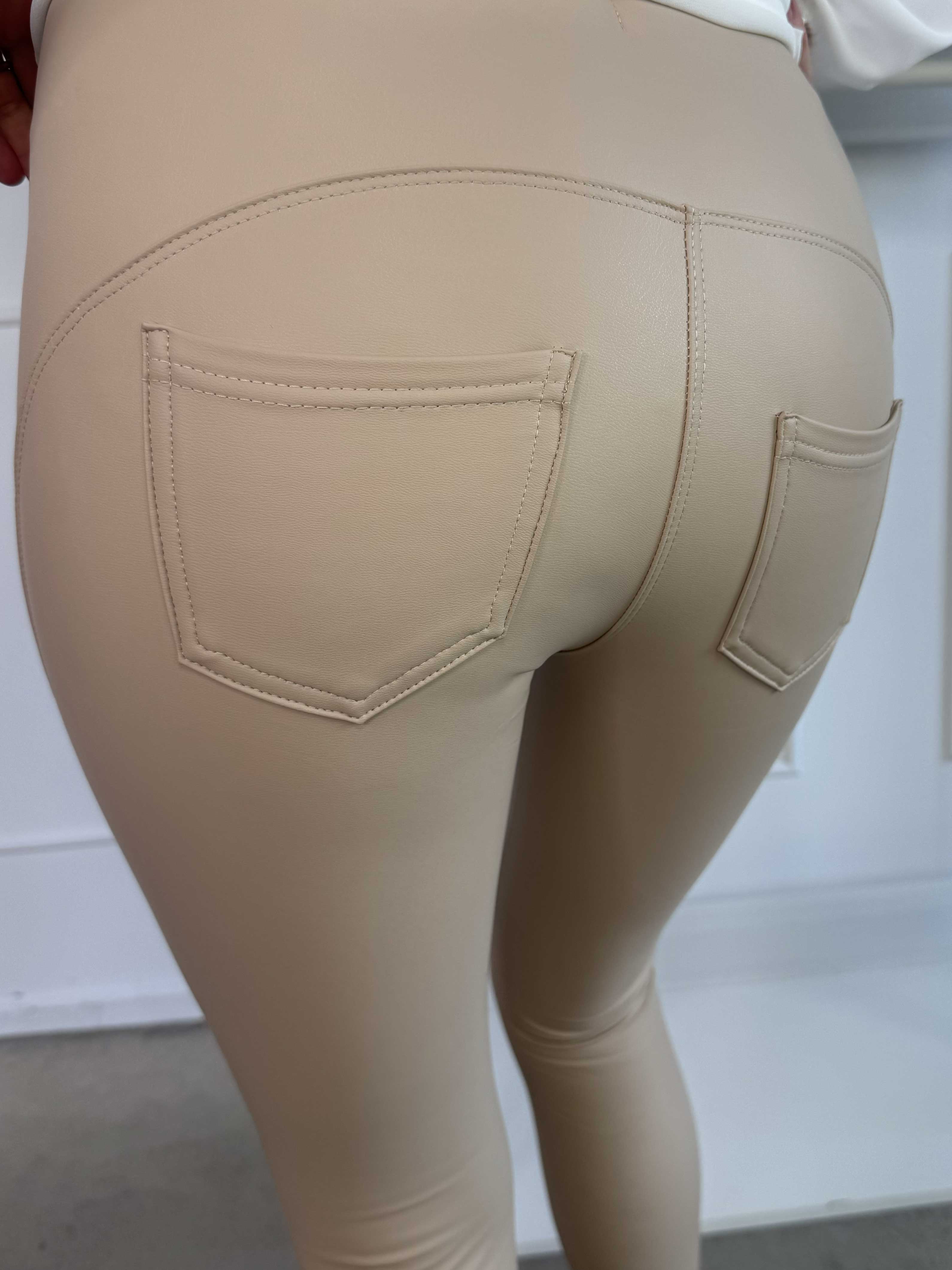 Ramla - Elastiska leggings i läderlook
